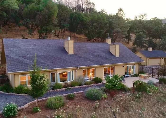 Sierra Ranch - A Yosemite Retreat