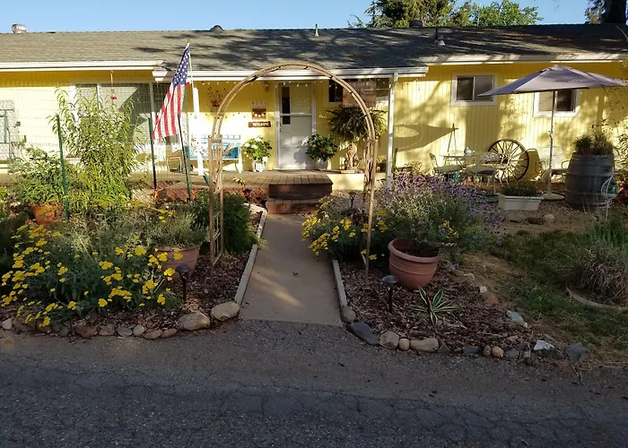 Yosemite Plaisance Bed & Breakfast